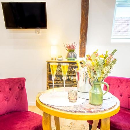 Jacuzzi - La Petite Romantique - Flobnb Laon Kültér fotó
