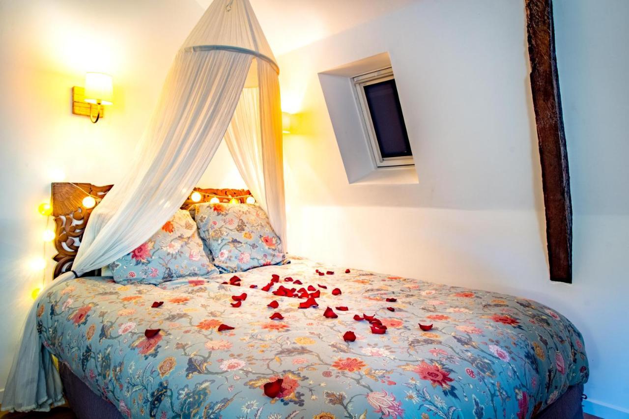 Jacuzzi - La Petite Romantique - Flobnb Laon Kültér fotó