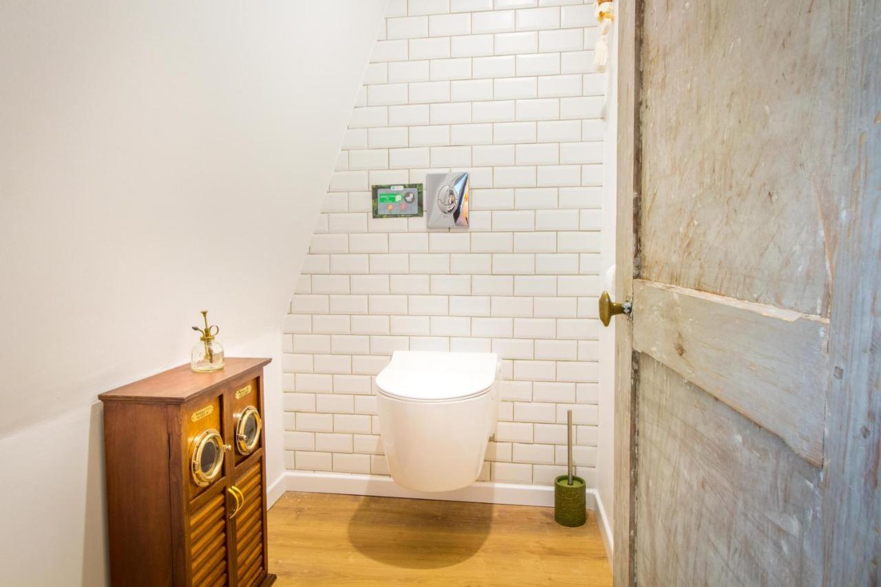 Jacuzzi - La Petite Romantique - Flobnb Laon Kültér fotó
